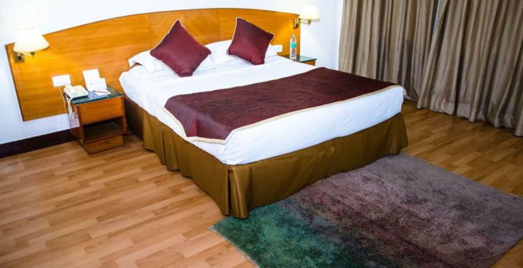 Ramee Guestline Tirupati Hotel Kültér fotó