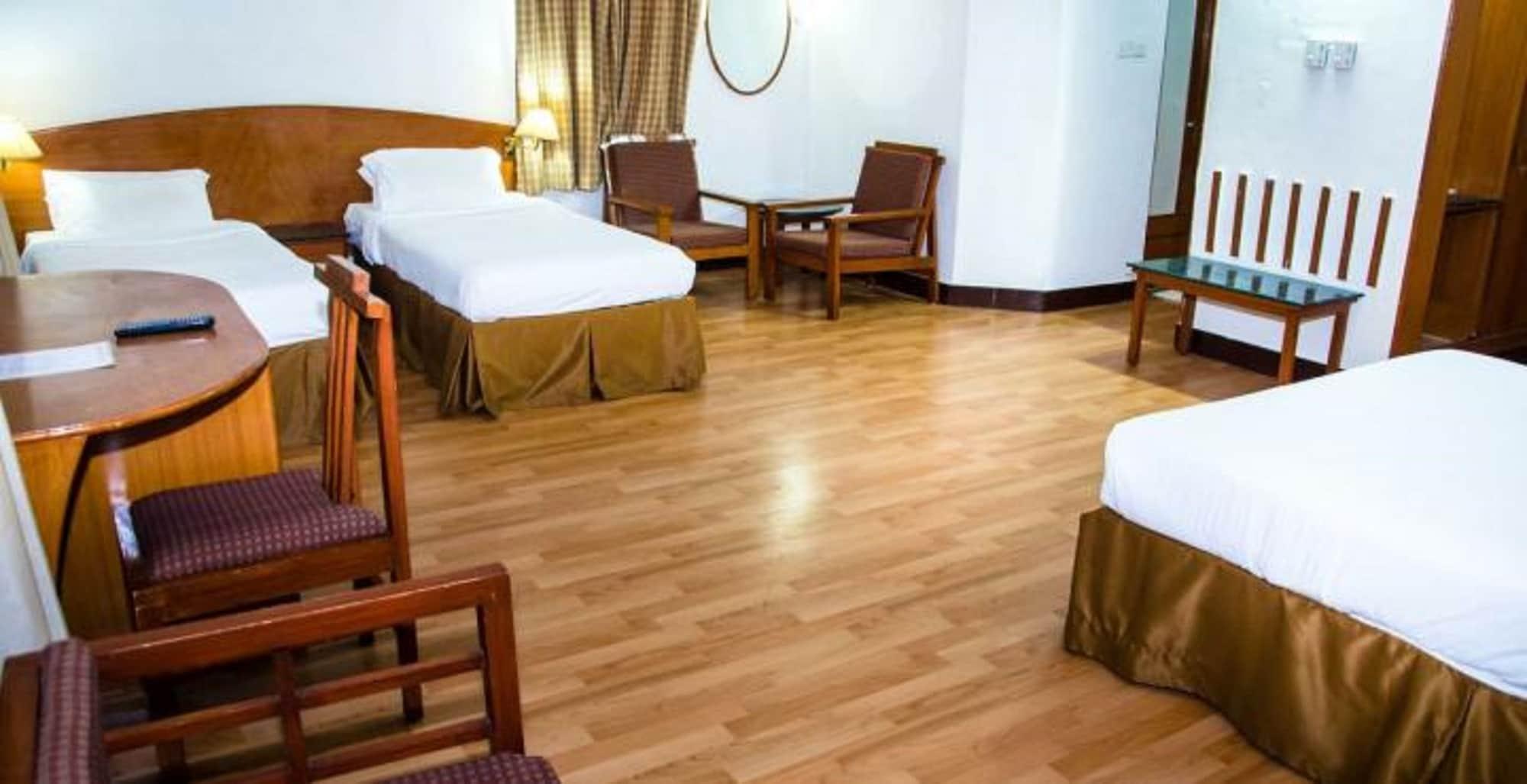 Ramee Guestline Tirupati Hotel Kültér fotó