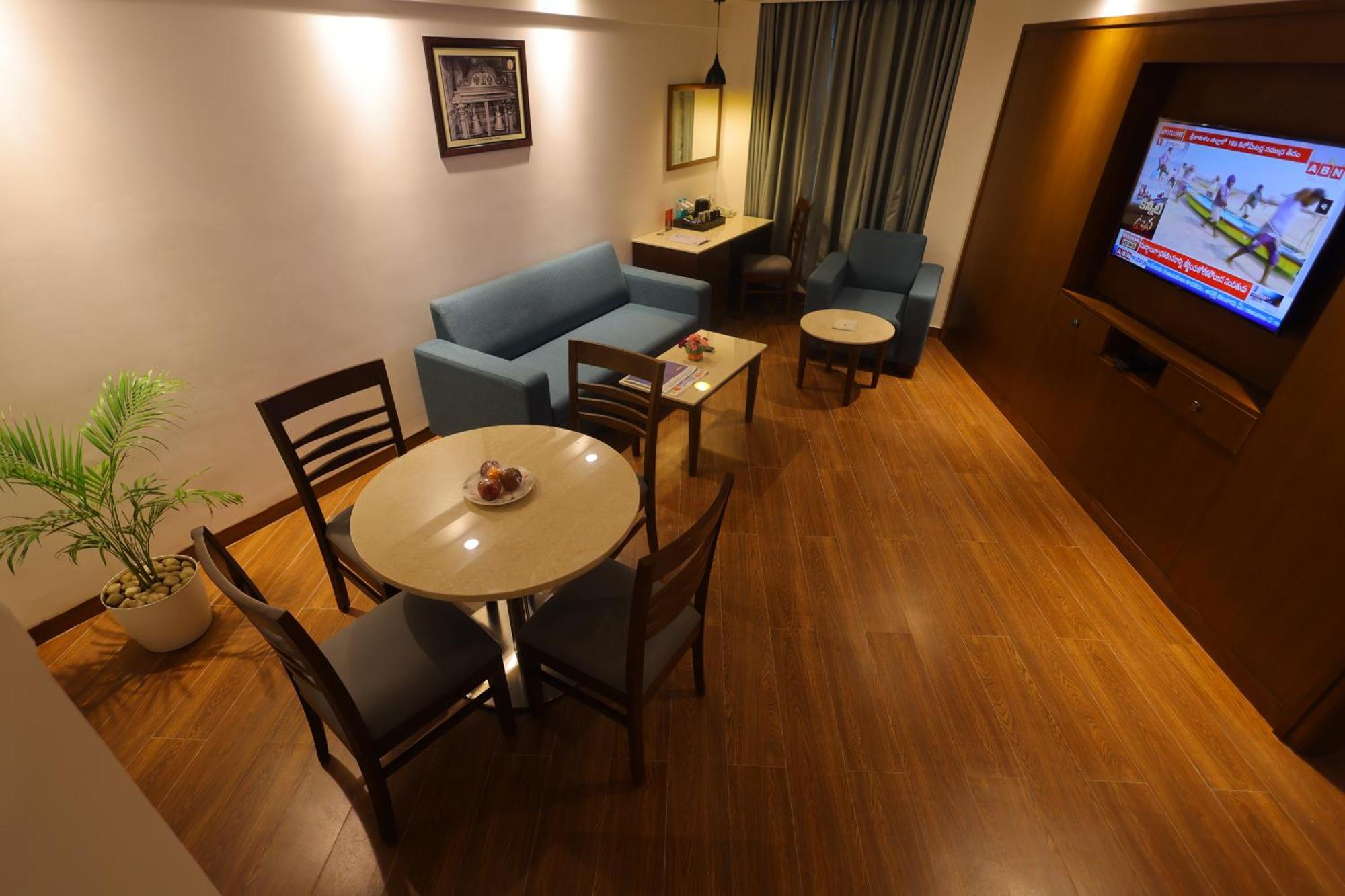 Ramee Guestline Tirupati Hotel Kültér fotó