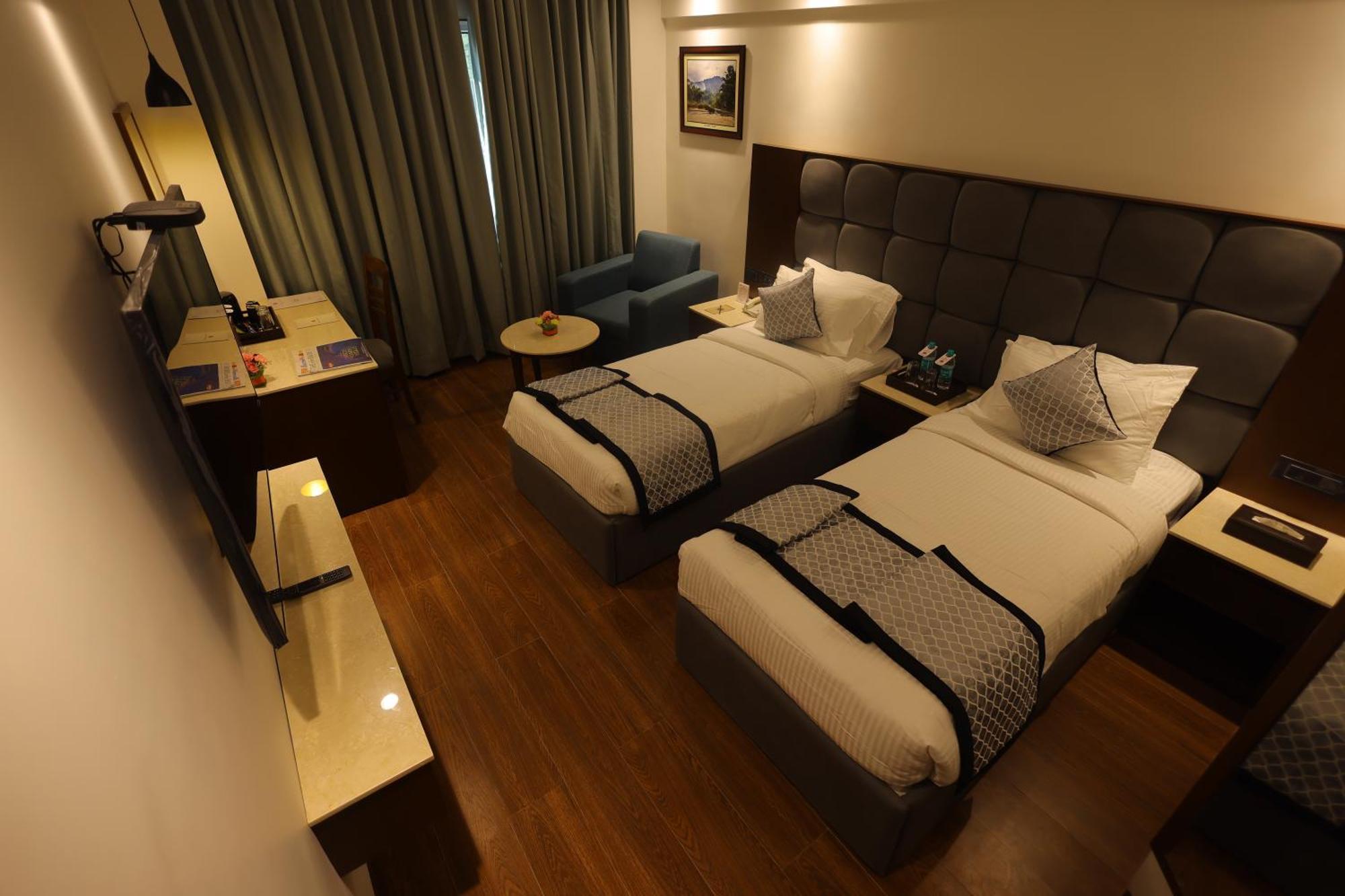 Ramee Guestline Tirupati Hotel Kültér fotó