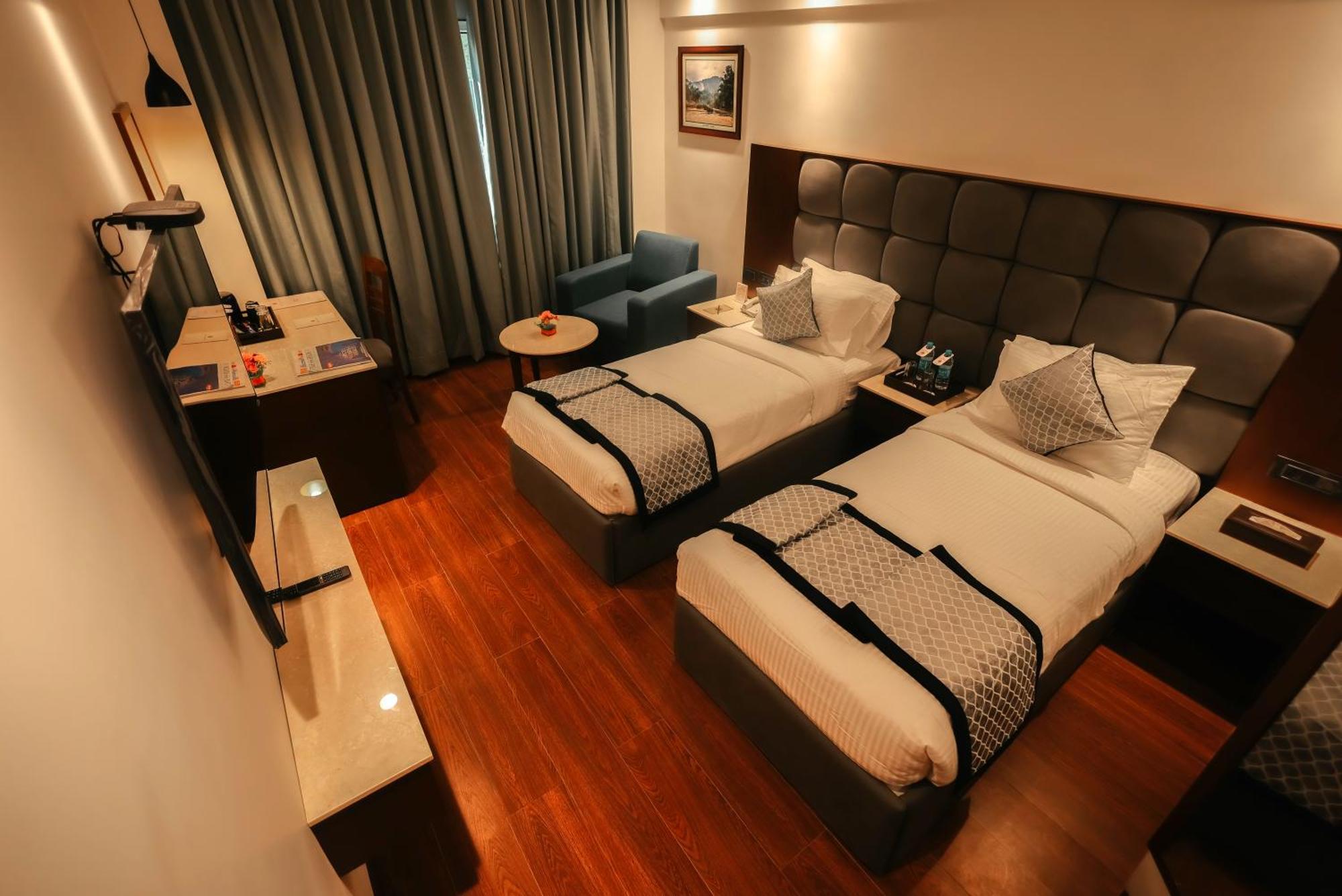Ramee Guestline Tirupati Hotel Kültér fotó