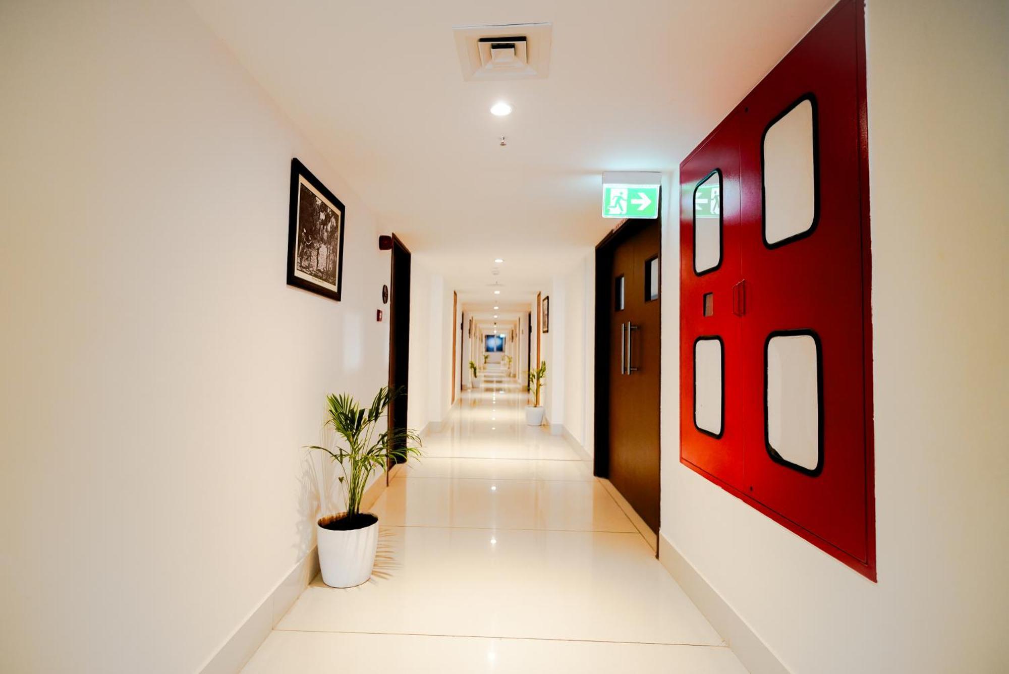 Ramee Guestline Tirupati Hotel Kültér fotó
